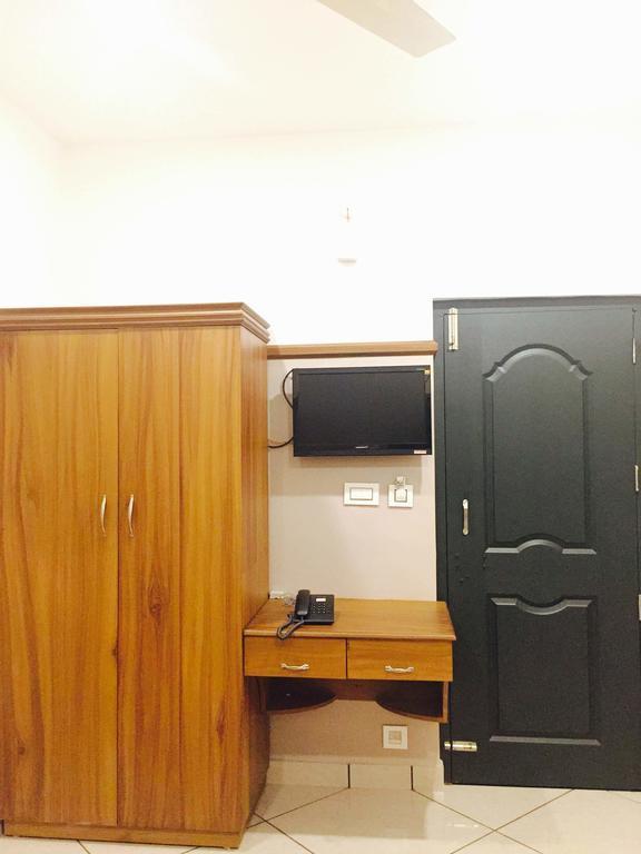 Icon Residency Hotel Калпата Екстериор снимка