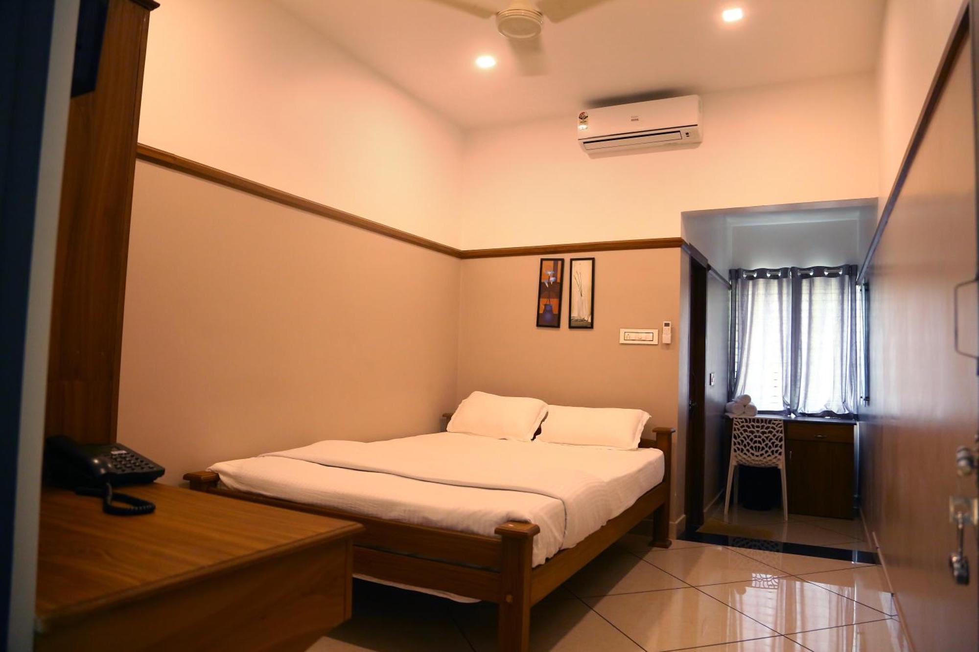 Icon Residency Hotel Калпата Екстериор снимка