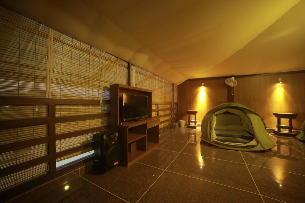 Icon Residency Hotel Калпата Екстериор снимка
